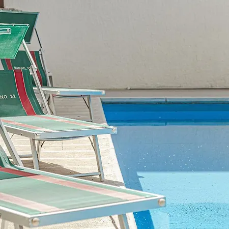 Tropical Bellaria-Igea Marina